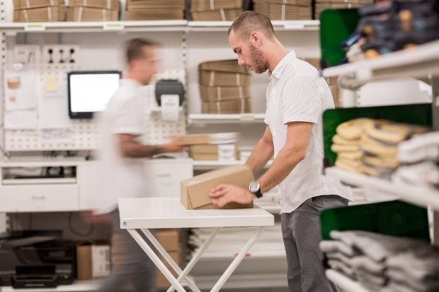 Faster, more efficient order fulfillment with EDI for UPS, FedEx, USPS and other popular carriers